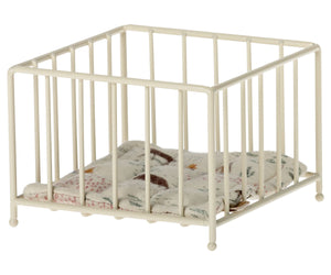 Maileg Playpen, My